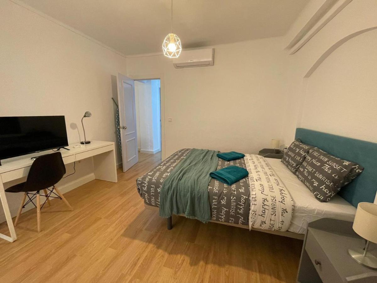 Holidays2Malaga 2 Bedroom Armengual De La Mota Close Shopping Center المظهر الخارجي الصورة