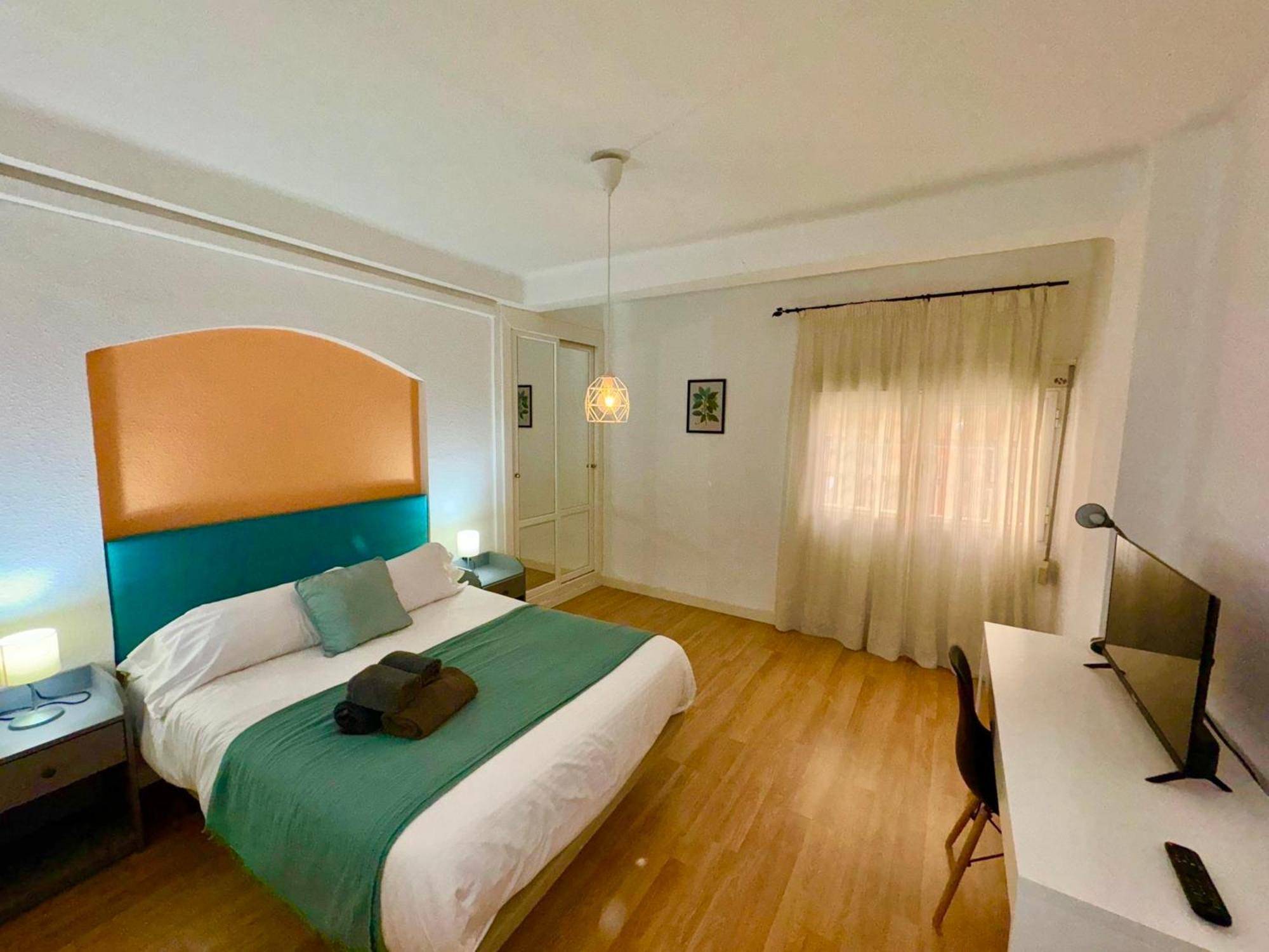 Holidays2Malaga 2 Bedroom Armengual De La Mota Close Shopping Center المظهر الخارجي الصورة