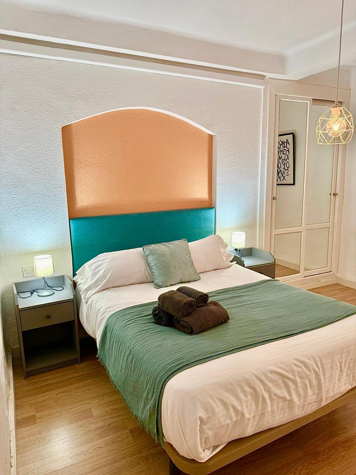 Holidays2Malaga 2 Bedroom Armengual De La Mota Close Shopping Center المظهر الخارجي الصورة